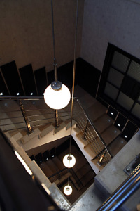 image-1391529229053-V